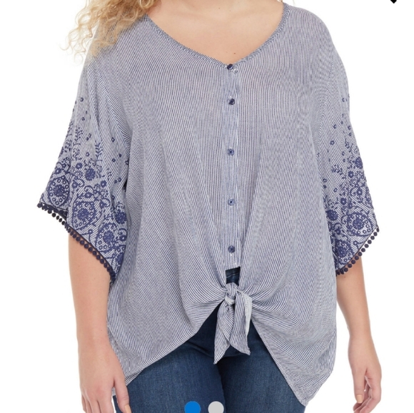 🆕️ DYLAN RYAN Tie Front Blouse - Picture 2 of 11